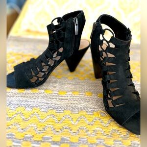 Vince Camuto black open toed heels